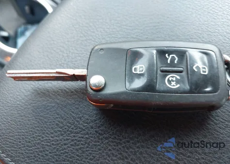 2014 Volkswagen Passat 1.8T Sel Premium from USA, damaged, VIN 1VWCT7A39EC108528